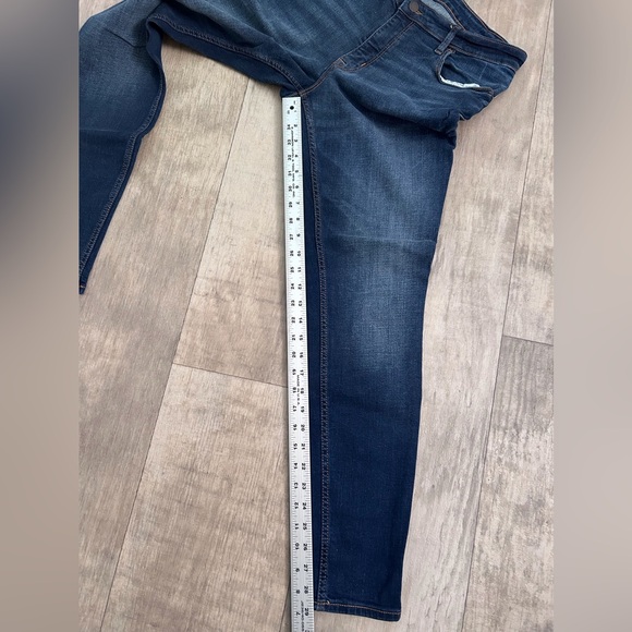 Old Navy Womens Mid-Rise Rockstar Super Skinny Jeans Size 14 Long - Like New - Picture 8 of 11